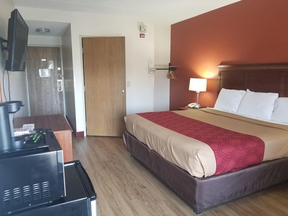 Econo Lodge Cadillac By Choice Luaran gambar