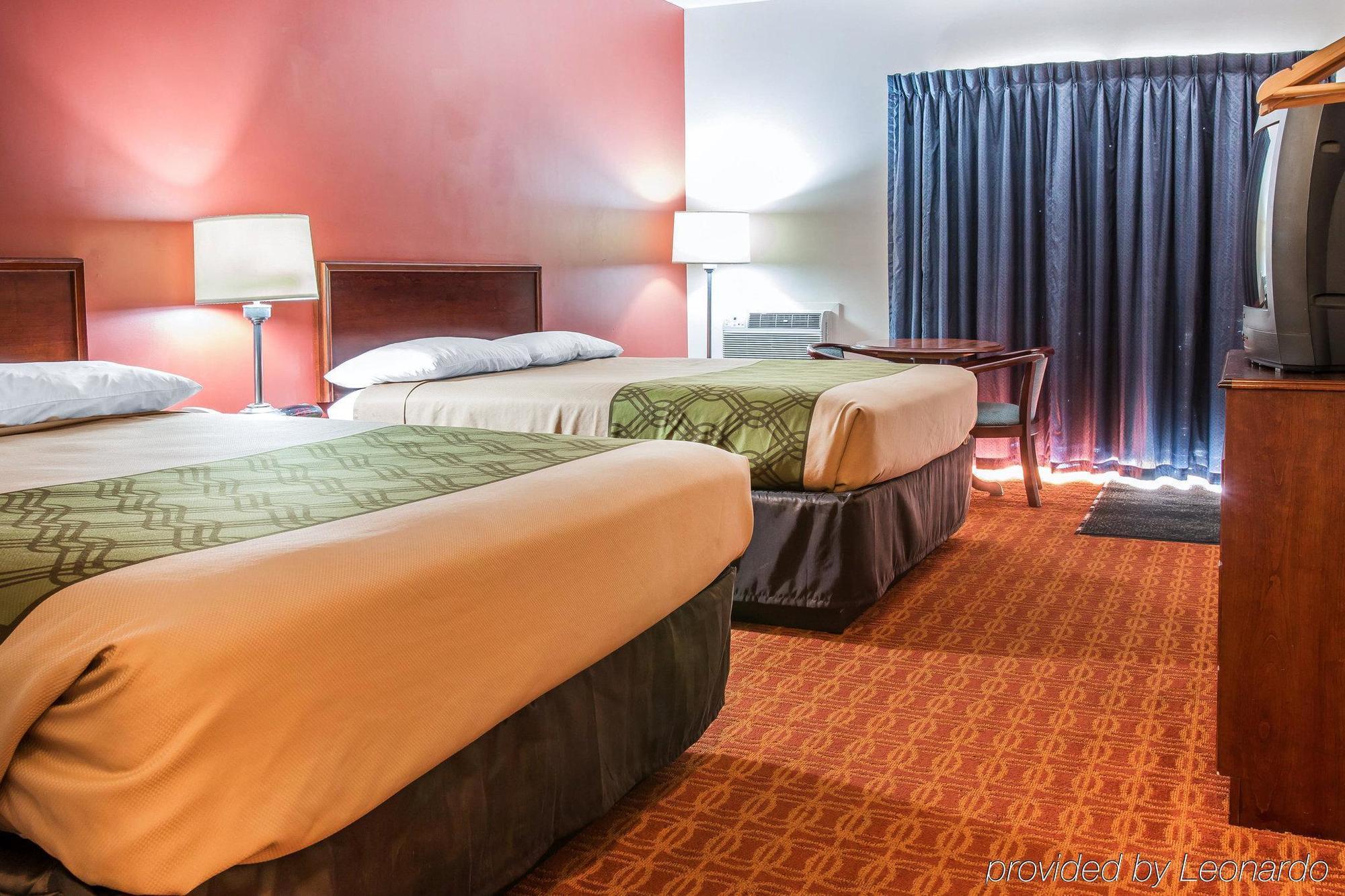 Econo Lodge Cadillac By Choice Luaran gambar