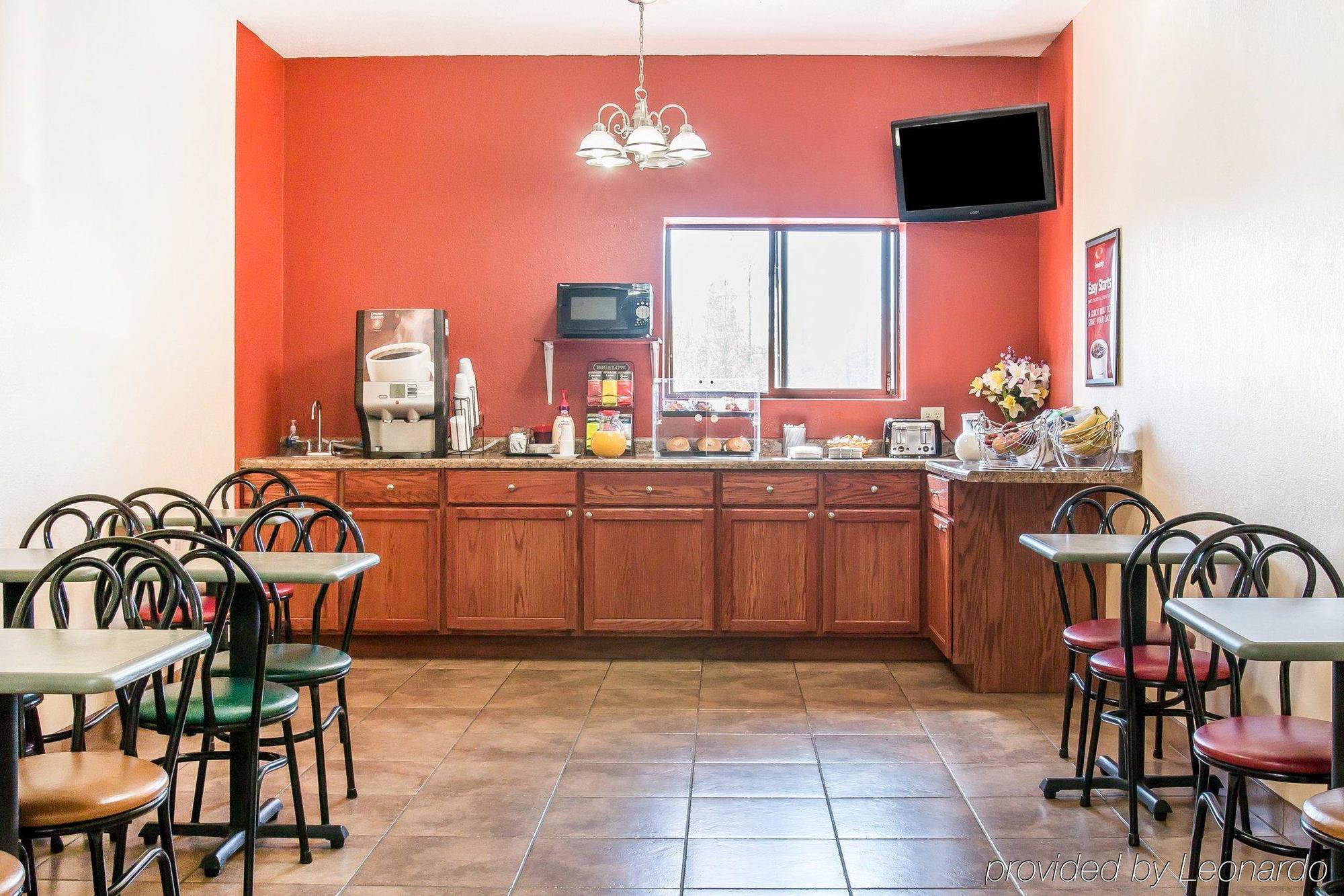 Econo Lodge Cadillac By Choice Luaran gambar
