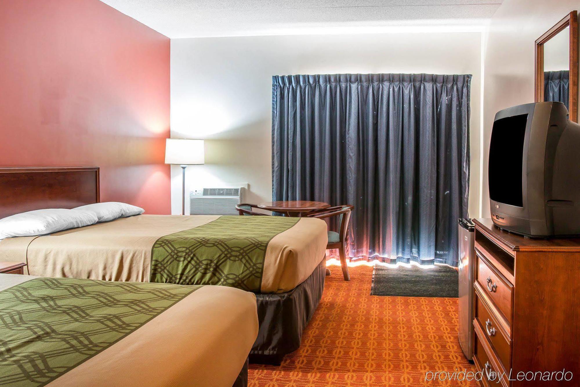 Econo Lodge Cadillac By Choice Luaran gambar