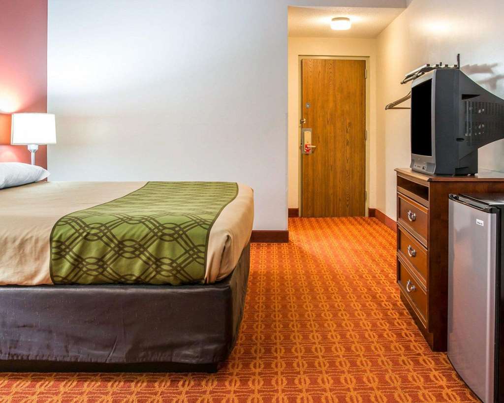 Econo Lodge Cadillac By Choice Bilik gambar